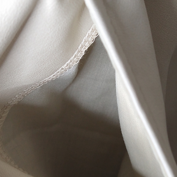 7 For All Mankind Faux Leather Shorts Kahki Sz. Small Women's NWT - Picture 6 of 6